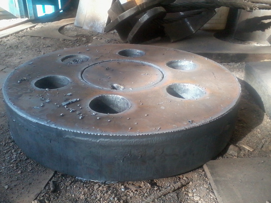 ساخت و تولید انواع دستگاه های CNC3