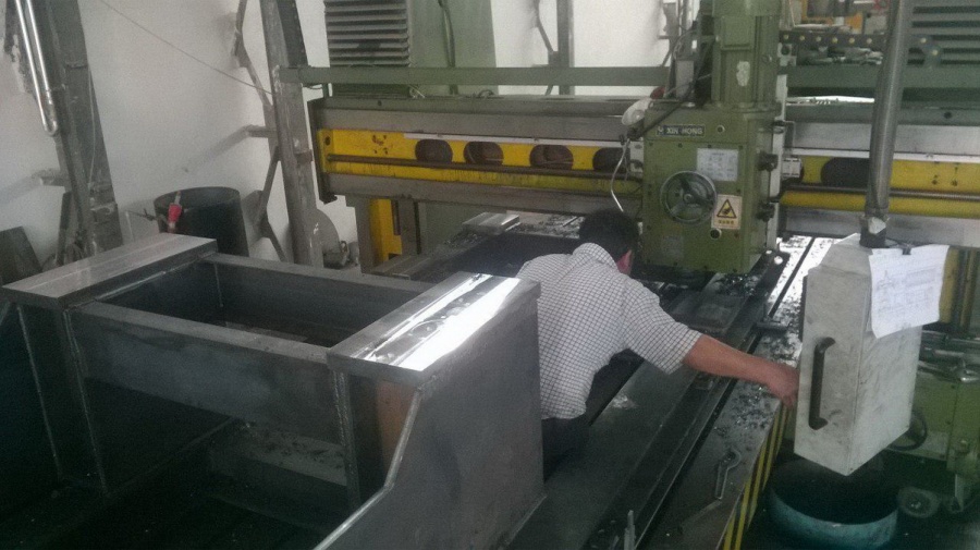 خدمات ماشینکاری دقیق با فرز دروازه ای2