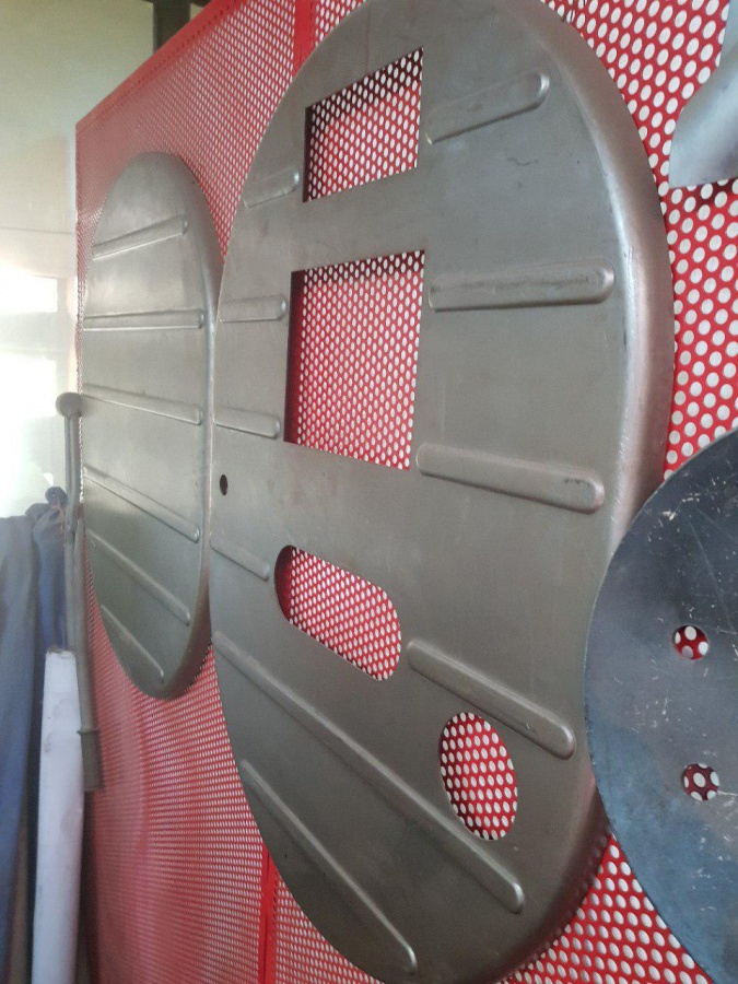 تولیدکننده و طراحی دستگاه صنعتی0