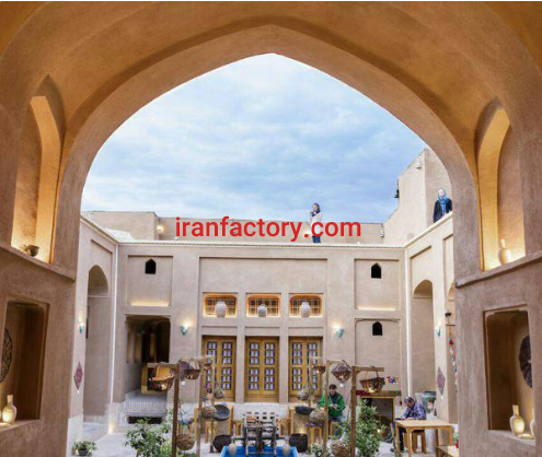 فروش 550 متر خانه قدیمی بازسازی شده جهت هتل در یزد1