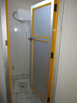 فروش کارگاه تولید قطعات فلزی و پلاستیکی1