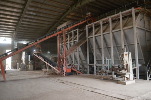 فروش کارخانه تولید آجر و بلوک سفال - فروش کارخانه تولید آجر و بلوک سفال در خراسان شمالی 0