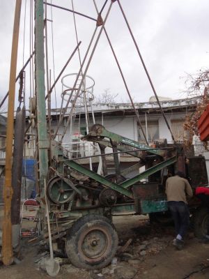 فروش ماشین الات حفاری ضربه ای معدن کار1