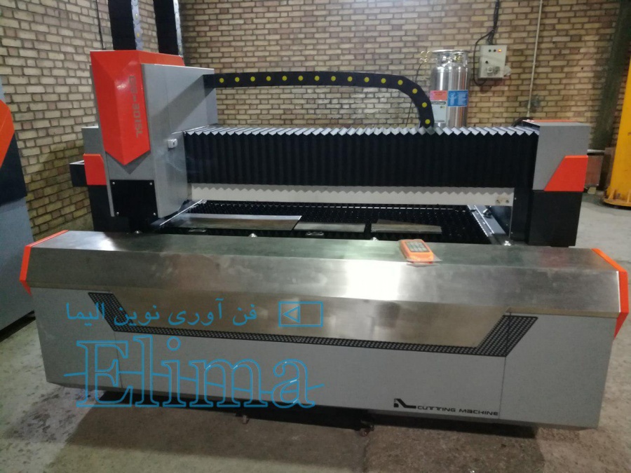 ساخت و تولید انواع دستگاه های CNC0