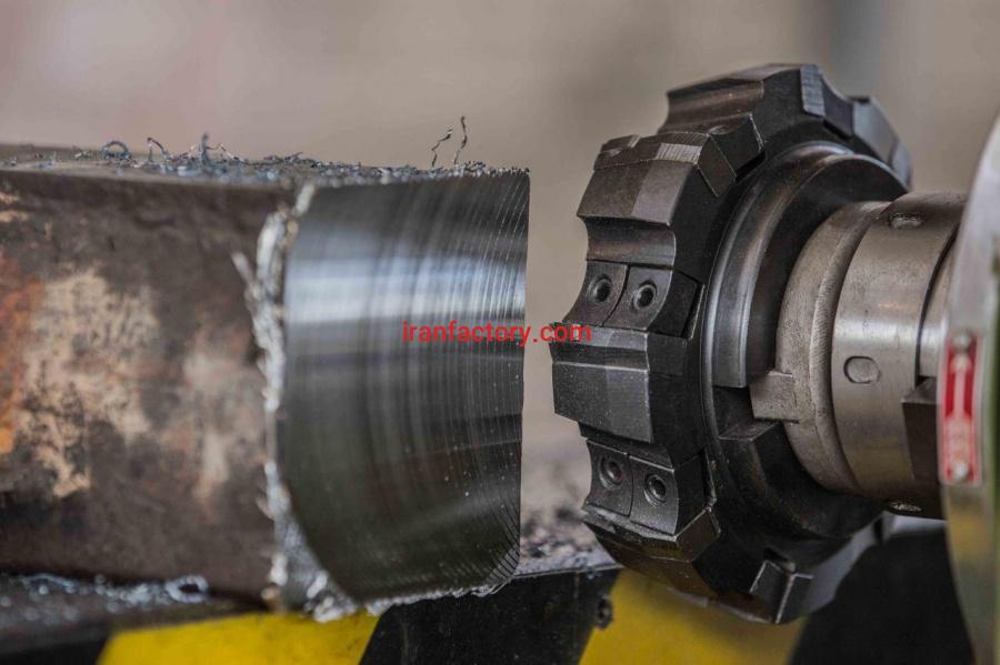 خدمات ساخت و ماشینکاری دقیق شاسی دستگاه های CNC با فرز دروازه ای2