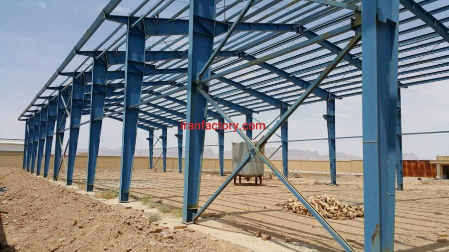 فروش زمین 4880 متری با سوله در اصفهان0