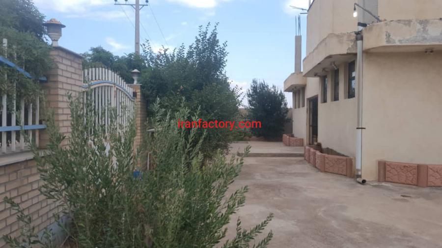 فروش کارخانه غذایی مورچه خورت0