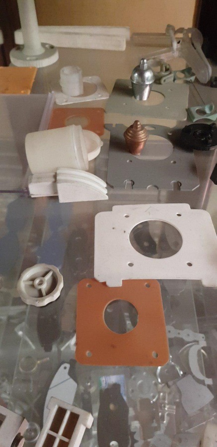 سری سازی قطعات پلاستیکی0