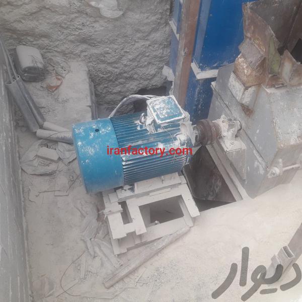 فروش کارخانه سنگ کوبی در تاکستان3