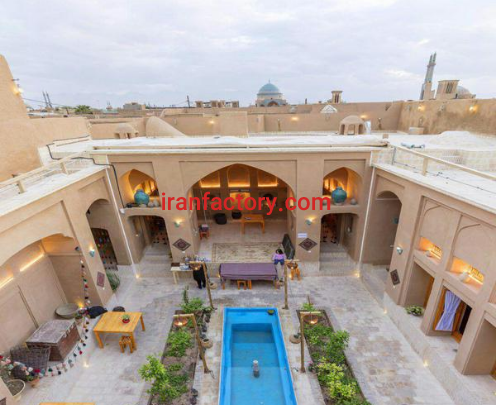 فروش 550 متر خانه قدیمی بازسازی شده جهت هتل در یزد2