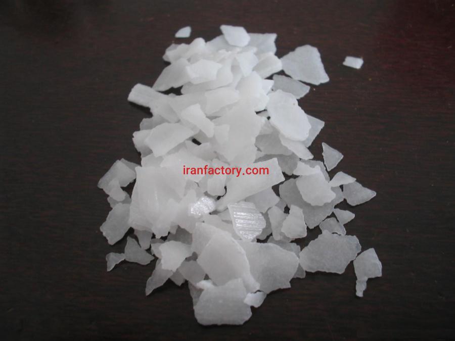 تهیه و توزیع کاستیک سودا0