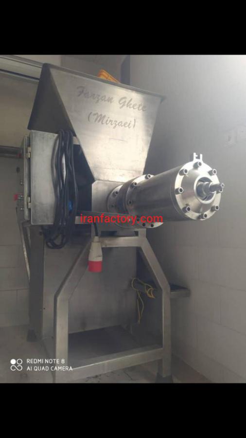 دستگاه خمیر مرغ1