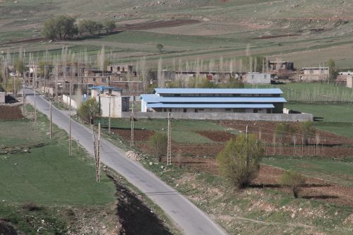 فروش کارخانه آب معدنی در ازنا-فروش کارخانه ب معدنی آماده در لرستان