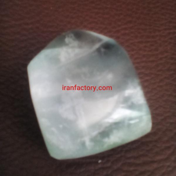 1عدد سنگ فلورین راف 300قیرآطی بفروش می رسد