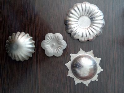 یراق آلات درب وپنجره ( لولا،کشو،جاقفلی،کلوچه وکلاه فلزی)