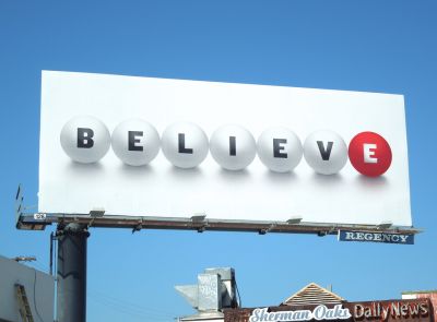 بنر و بیلبورد در آزادراه تهران _ پردیس