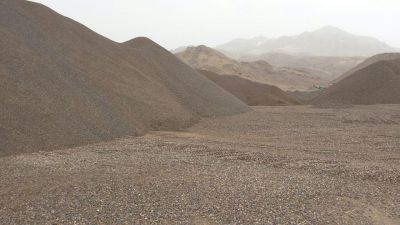 سنگ آهن مگنت عیار 60 به بالا