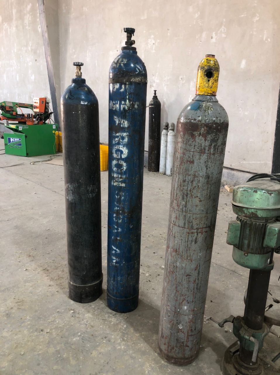 خرید وسایل و ماشین الات صنعتی