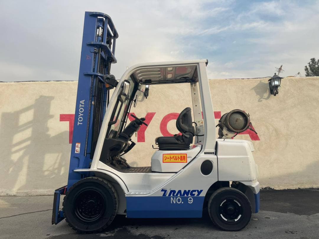 لیفتراک ۲.۵تن برند تویوتا مدل2015گازسوز