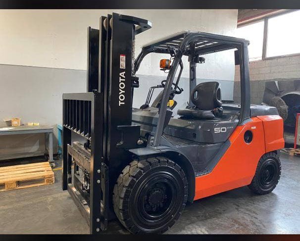 لیفتراک 5 تن تویوتا 2021 صفر