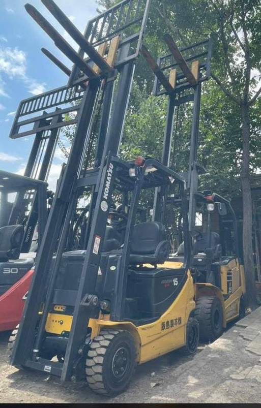 لیفتراک کوماتسو 1.5 تن برقی مدل2015