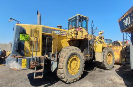 خرید و فروش لودر WA 600 komatsu خط 6 مدل 2008 