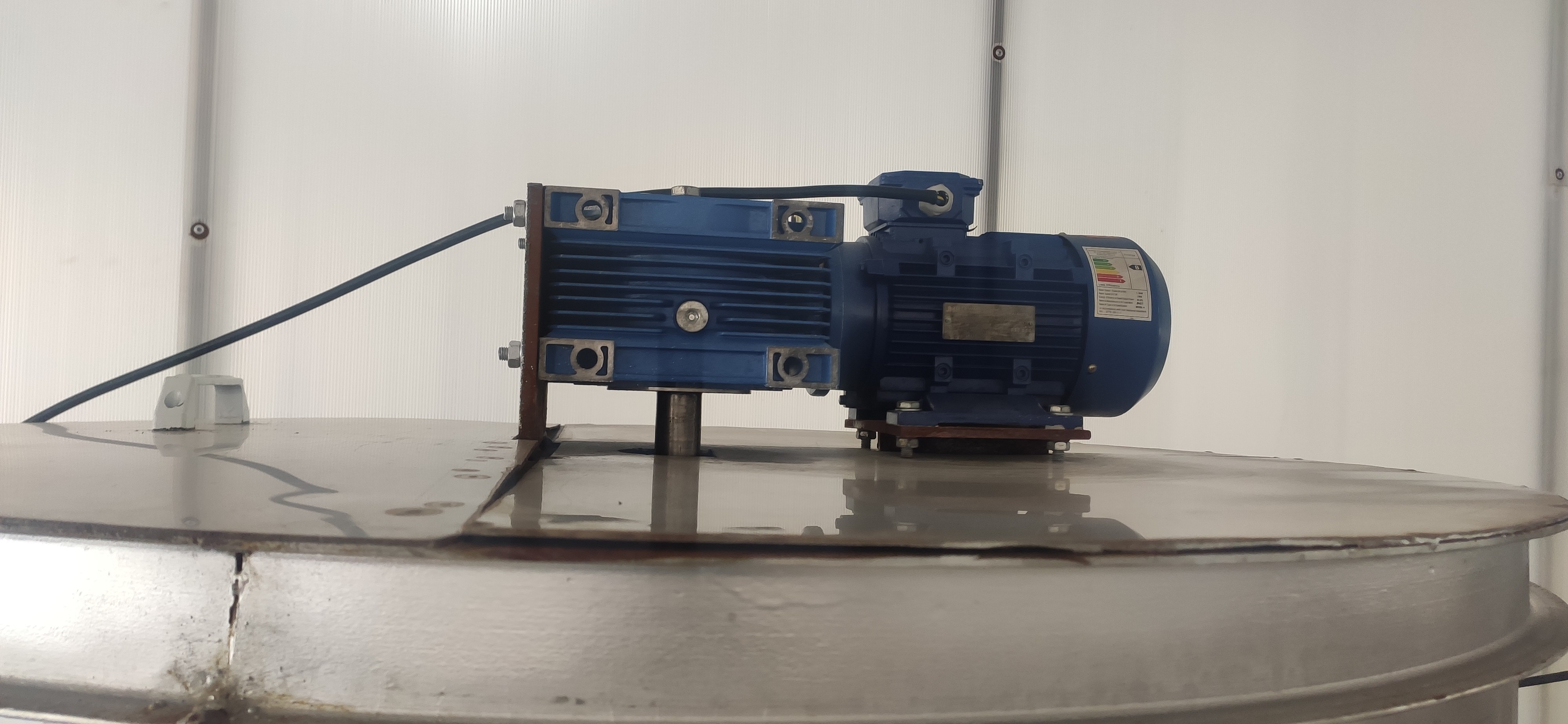 مخزن استیل تکجدار 1500 لیتری