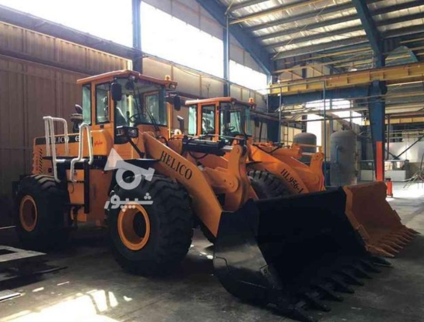 فروش اقساطی لودر 5 تن هلی خودرو