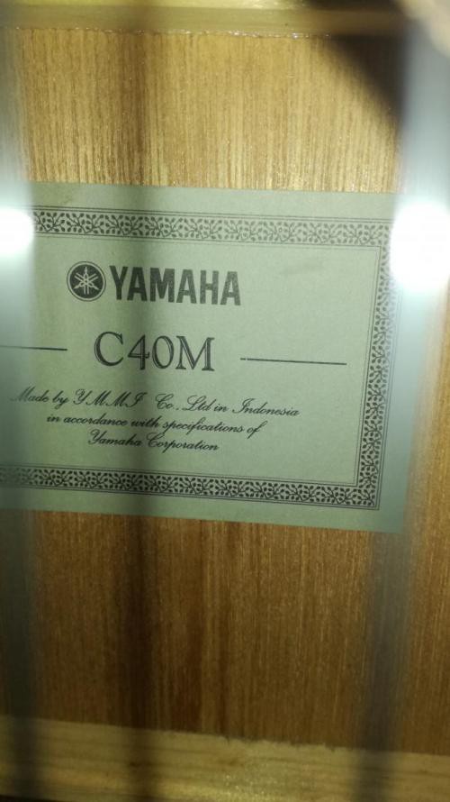 فروش گیتار یاماها اصل M40 تهران