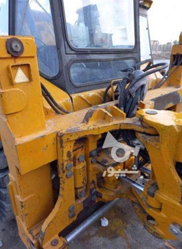 بیل بکهو تبریز مدل ۱۳۸۹