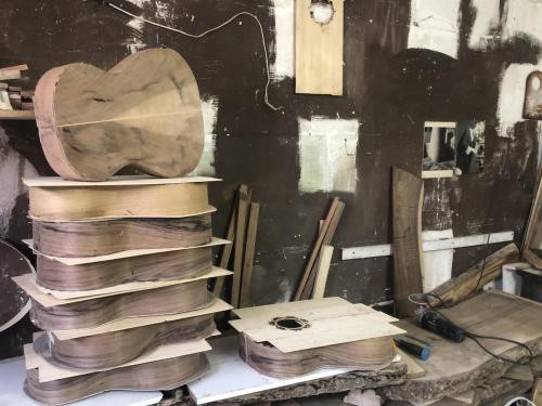 تولید گیتار حرفه ای در تهران