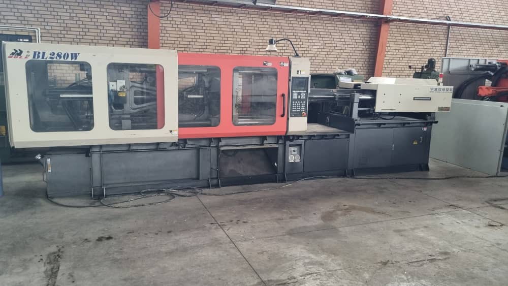 فروش دستگاه تزریق پلاستیک 280 تن بولی