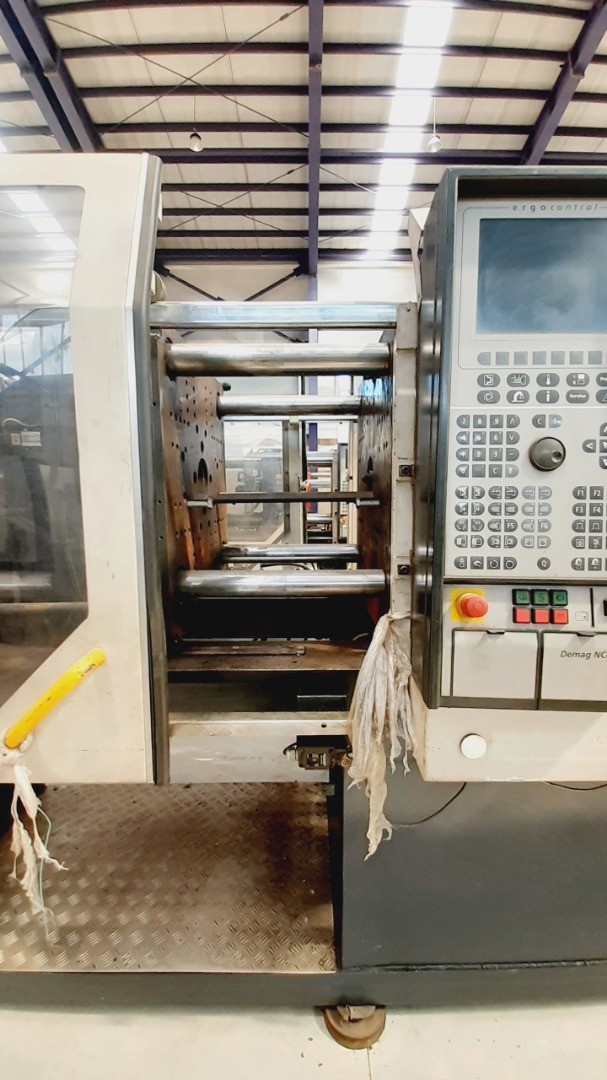 دستگاه تزریق 150 تن دماگ شرکت شایان اعتماد