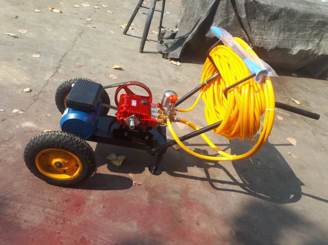 سمپاش فرقونی چرخ دار شرکت ماشین سازی ویرا مازندران