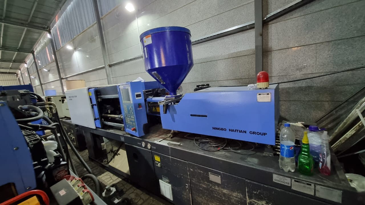 قیمت دستگاه تزریق پلاستیک 90 تن هایتین