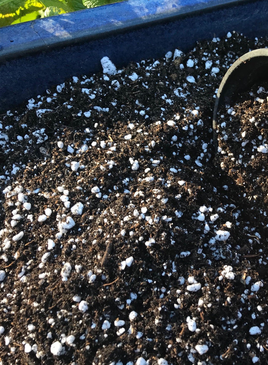 قیمت خاک گلدان 4 لیتری