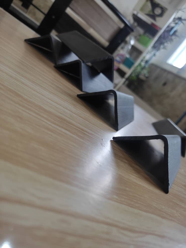 نبشی پلاستیکی محافظ لبه