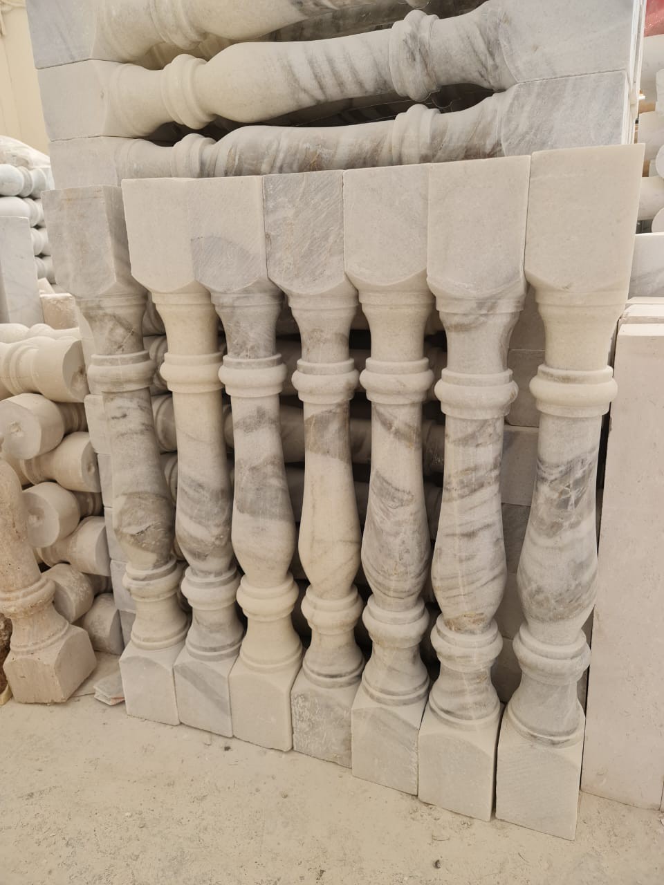 سنگ صراحی لایبید دوسر چهارگوش گرد