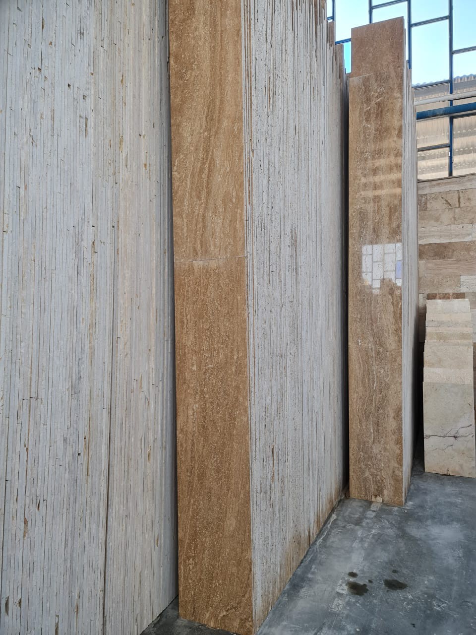 سنگ تراورتن موجدار