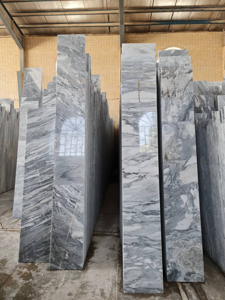 سنگ لایبید ابر و بادی