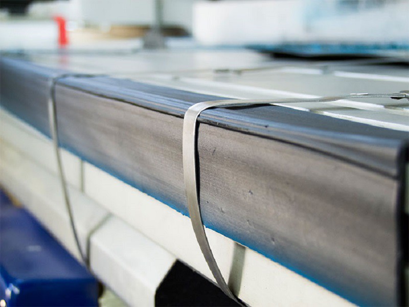 نبشی پلاستیکی بسته بندی