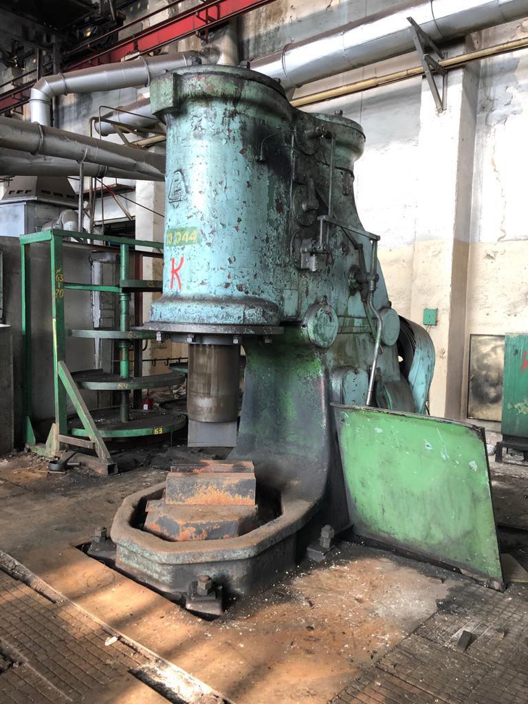 پتک سی فریم 750 کیلویی