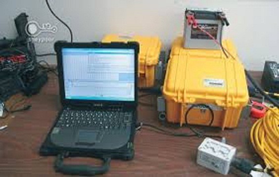 لرزه نگار سایزموگراف سطحی دانهول