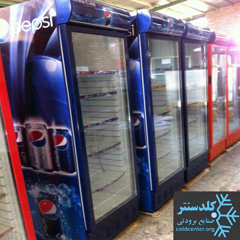 یخچال تک درب ایستاده