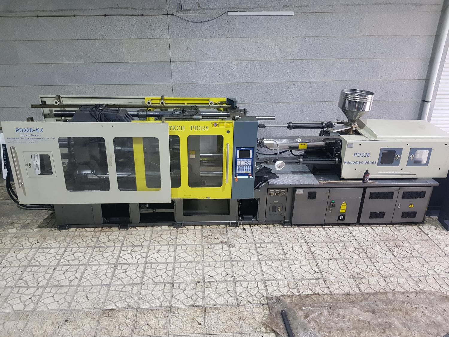 دستگاه تزریق پلاستیک 328 تن کایمینگ