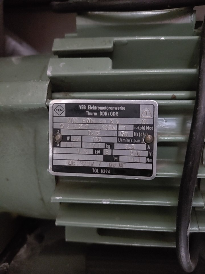فروش موتور VEM آلمانی اصل با گیربکس