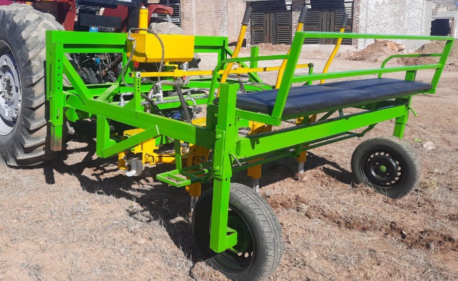 دستگاه وجین