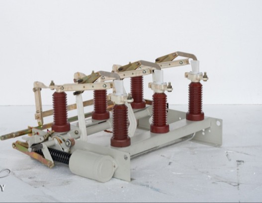 سکسیونر ایران سویچ