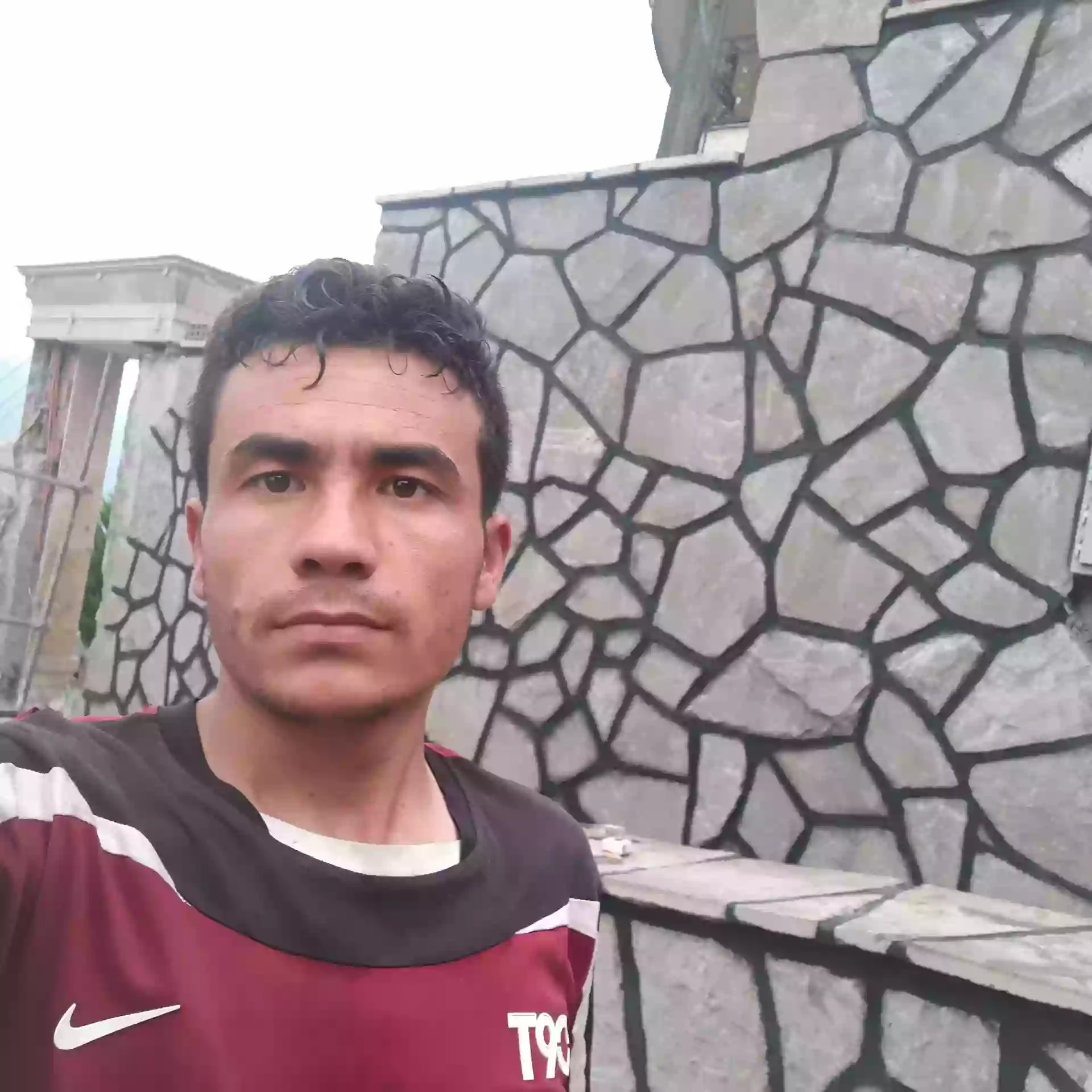 فروش سنگ لاشه ورقه ای سنگ مالون سنگ کوهی