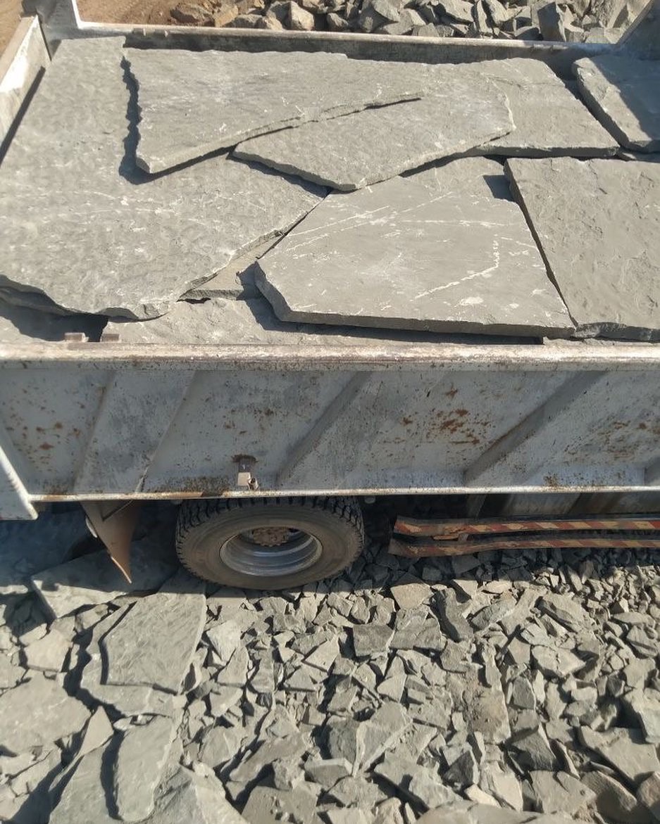 فروش سنگ لاشه ورقه‌ای سنگ مالون سنگ کوهی